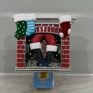 Bath & Body Works Santa Chimney Lights Up Christmas Wallflower